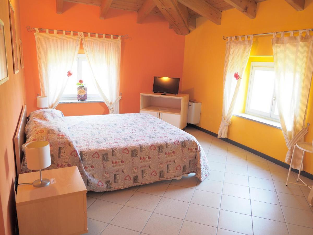 Mini-Appartamenti, Camere Lanterna Blu Mombello Monferrato Buitenkant foto