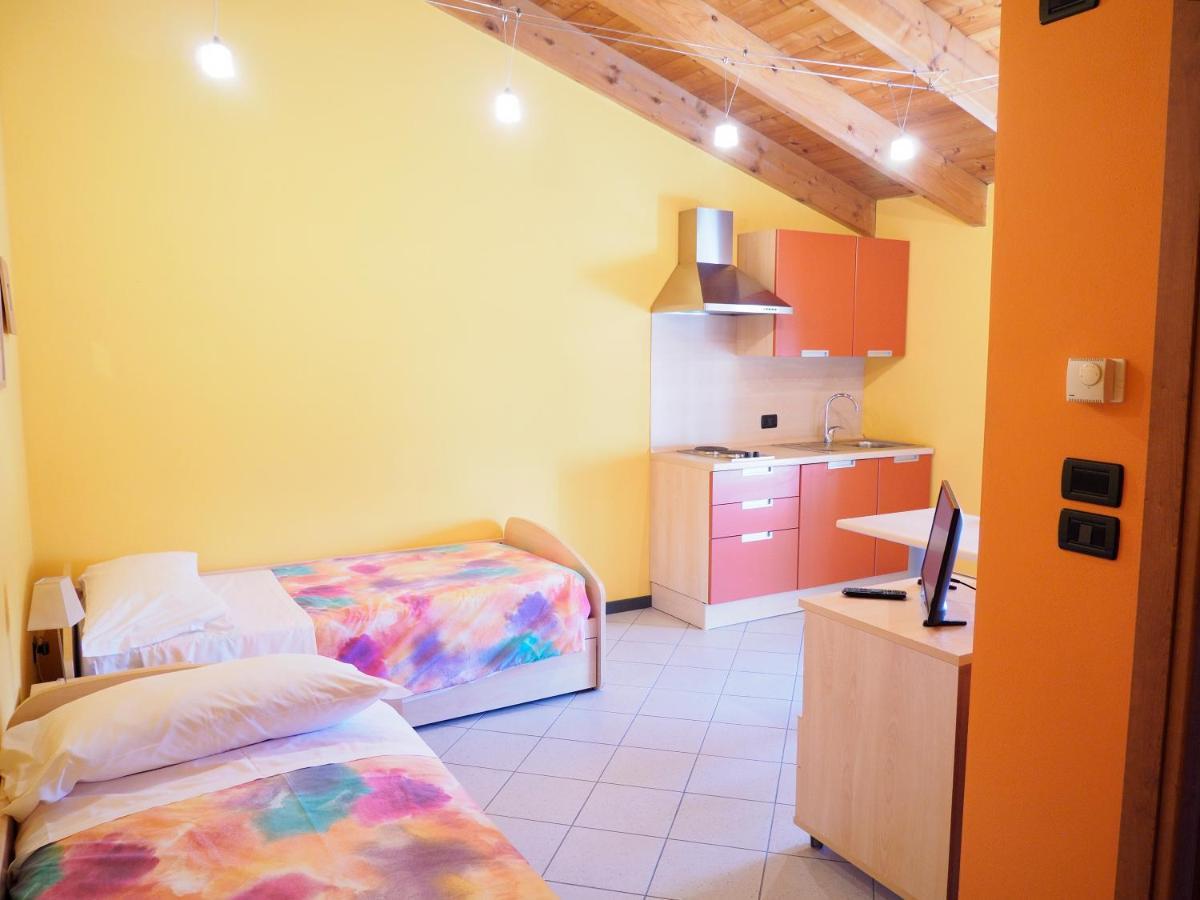 Mini-Appartamenti, Camere Lanterna Blu Mombello Monferrato Buitenkant foto